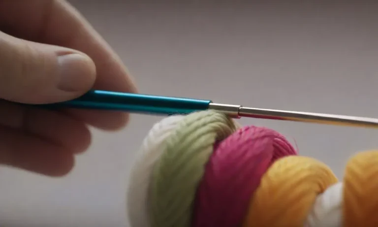 How To Hold Crochet Yarn For Beginners: A Comprehensive Guide