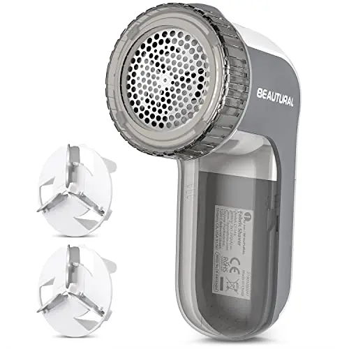 BEAUTURAL gray fabric shaver with replaceable blades and cleaning brush