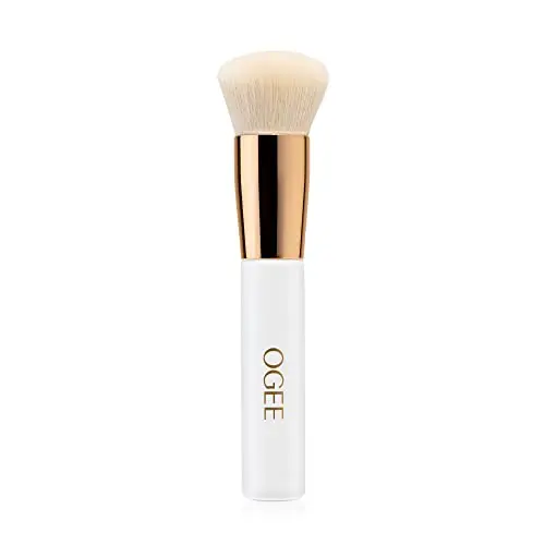 Ultra-soft, luxury vegan bristles, premium build