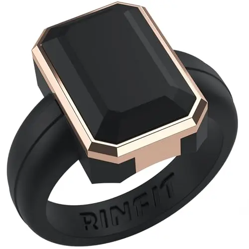 Stylish emerald cut with rose gold detail
